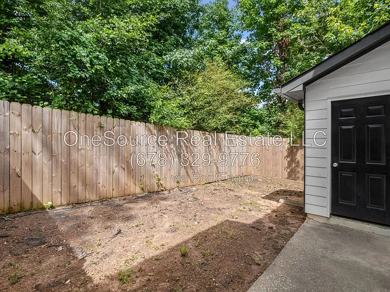 1340 N Hampton Rd #1 — Photo 25