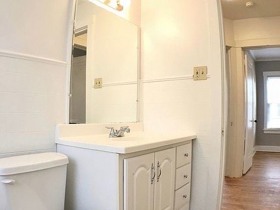 3rd image of 119 W Robert Ave Unit 1