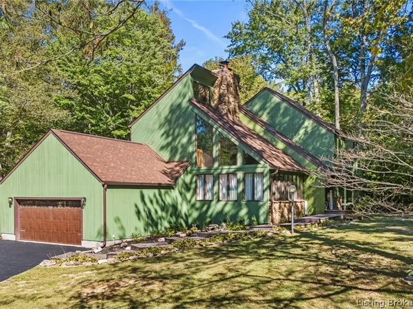 5440 W Quail Run Lane, Madison, IN 47250