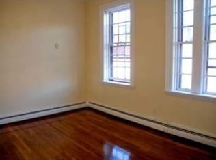 28 Chestnut St #1, Charlestown, MA 02129