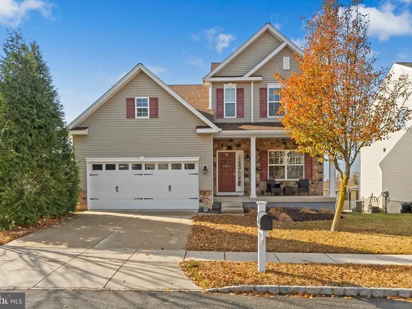 450 Wistar Pl, Glassboro, NJ 08028