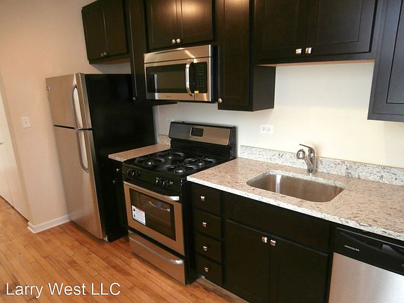 3rd image of 4747 N Troy St #2W