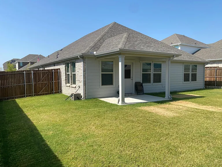 514 Janette Ct — Photo 17