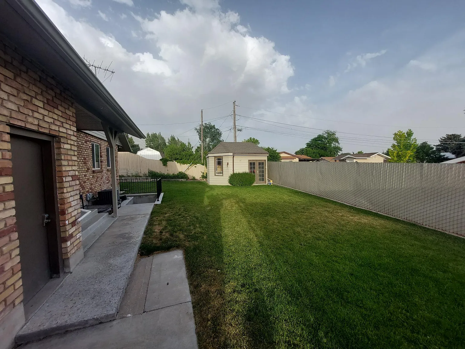 1076 Timpview Dr — Photo 4