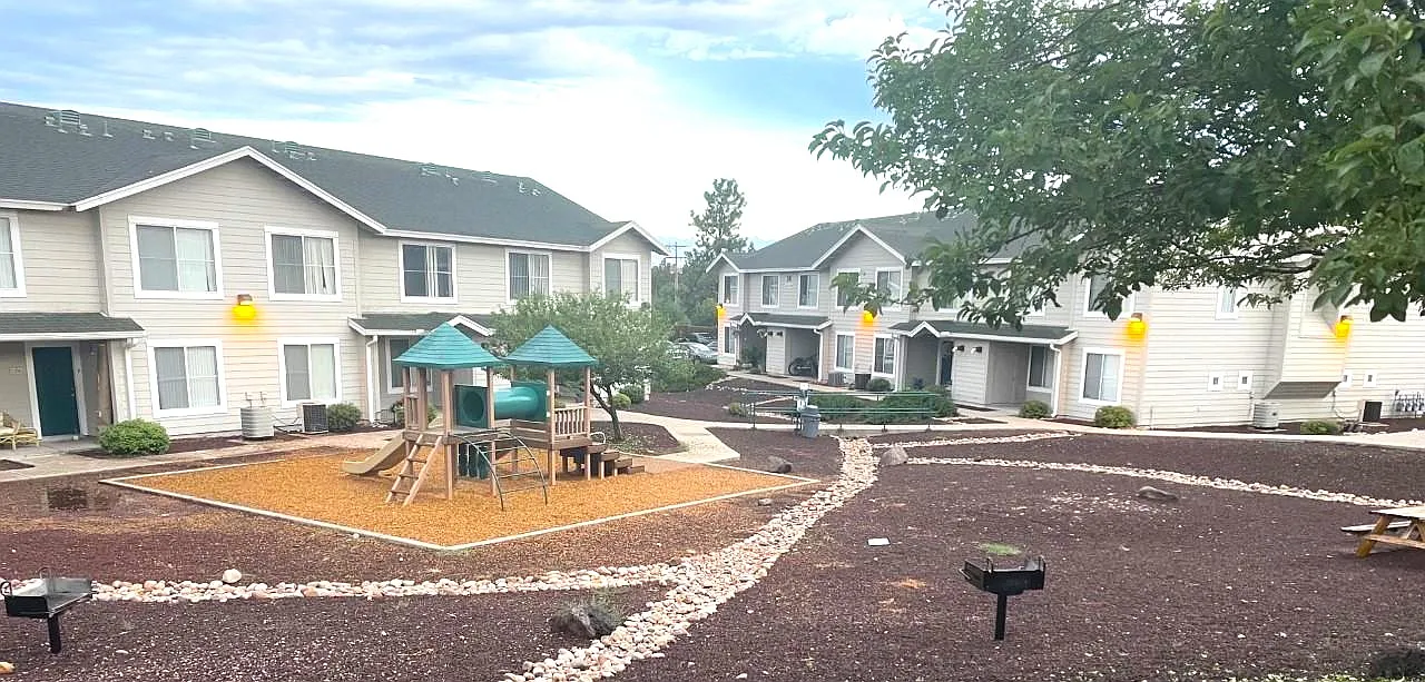 Mountain Park Townhomes — Photo 3