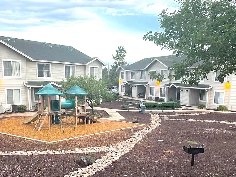 Mountain Park Townhomes — Photo 1
