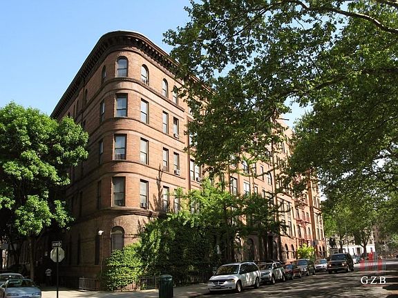 5th image of 110 Convent Ave APT 29