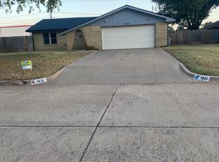 1421 Saber Ln, Weatherford, OK 73096