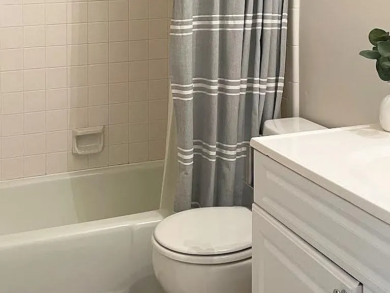 151 Albemarle Dr — Photo 8