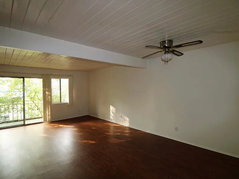 855 S Citrus Ave — Photo 27
