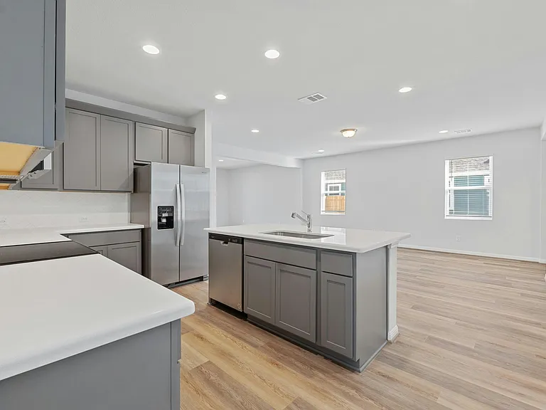 209 Cherry Blossom Ln — Photo 8