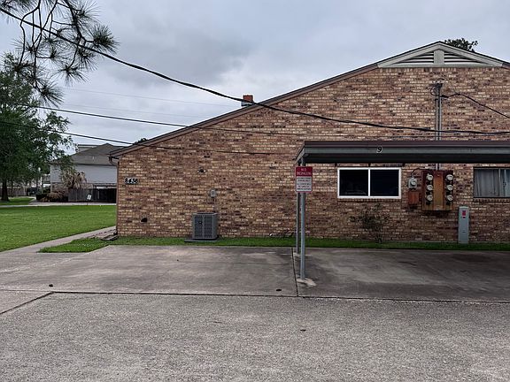 4th image of 8436 Glen Meadow Ln