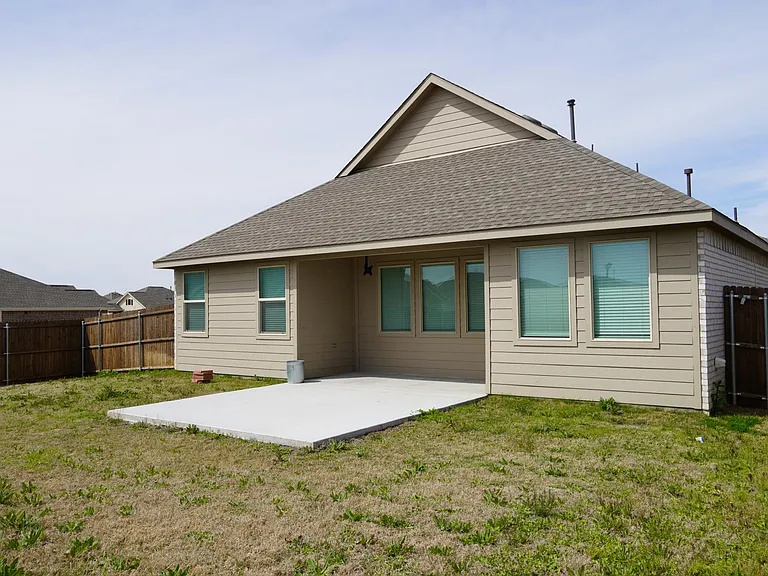 423 Pepperbark Ave — Photo 16
