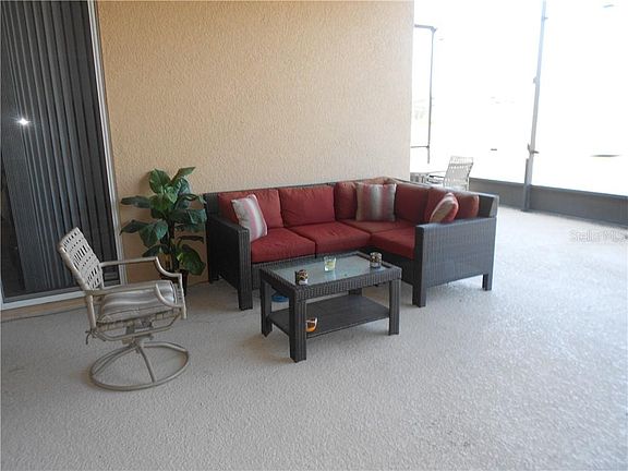 4th image of 541 Johns Landing Way