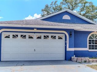 10422 N Oklawaha Ave, Tampa, FL 33617
