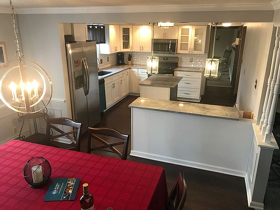 4th image of 86 Lou Dr