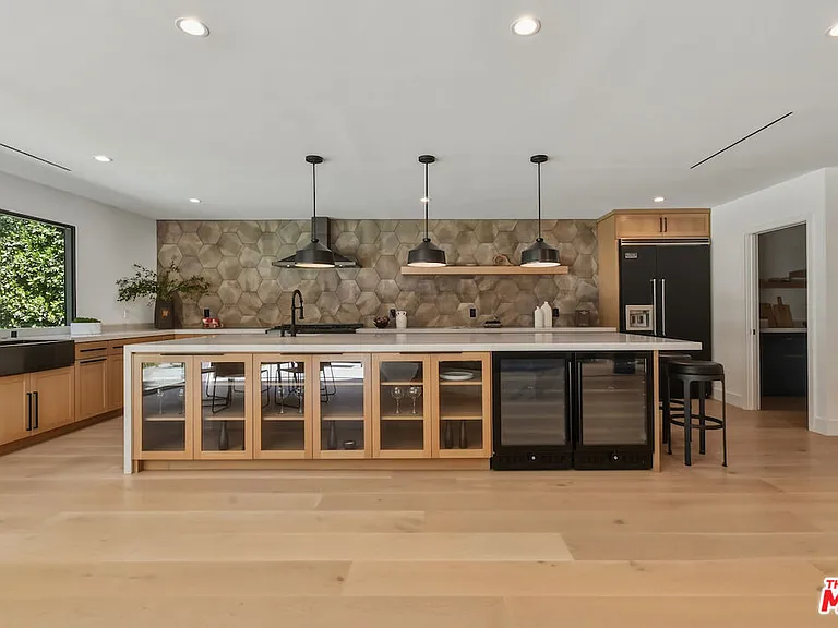3721 Woodcliff Rd — Photo 10