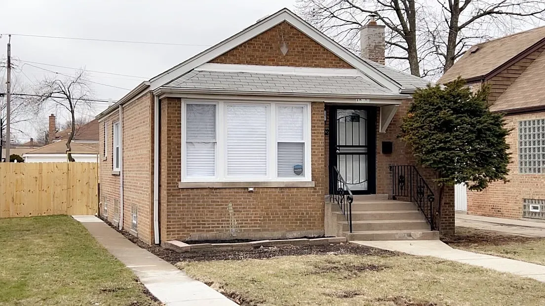 10632 S Green St photo 1