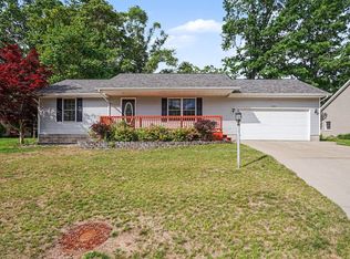 2499 Greenwood St, Muskegon, MI 49441