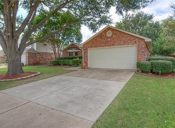 2nd image of 1117 Christie Ct