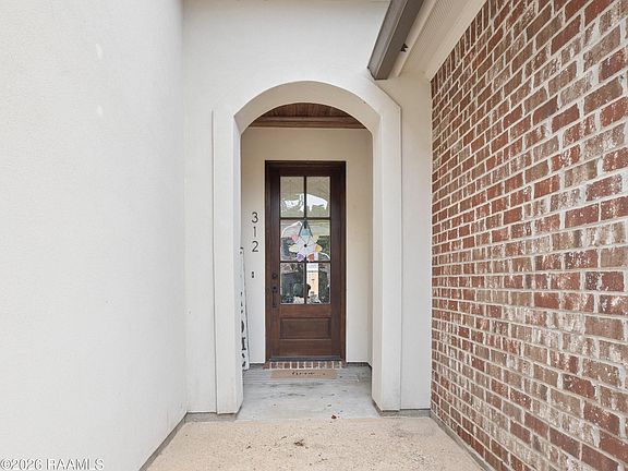 4th image of 312 Wetgrass Dr