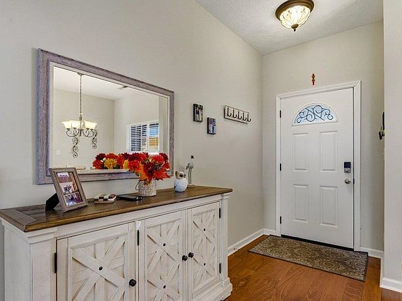 2nd image of 306 Pilothouse Dr.