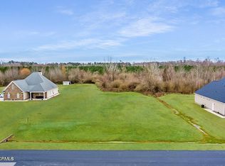 1630 Prop Dr, Winterville, NC 28590