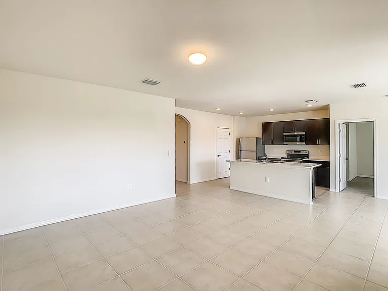 4203 Manatee Ln — Photo 10