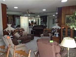 3rd image of 4724 Highgrove Ave