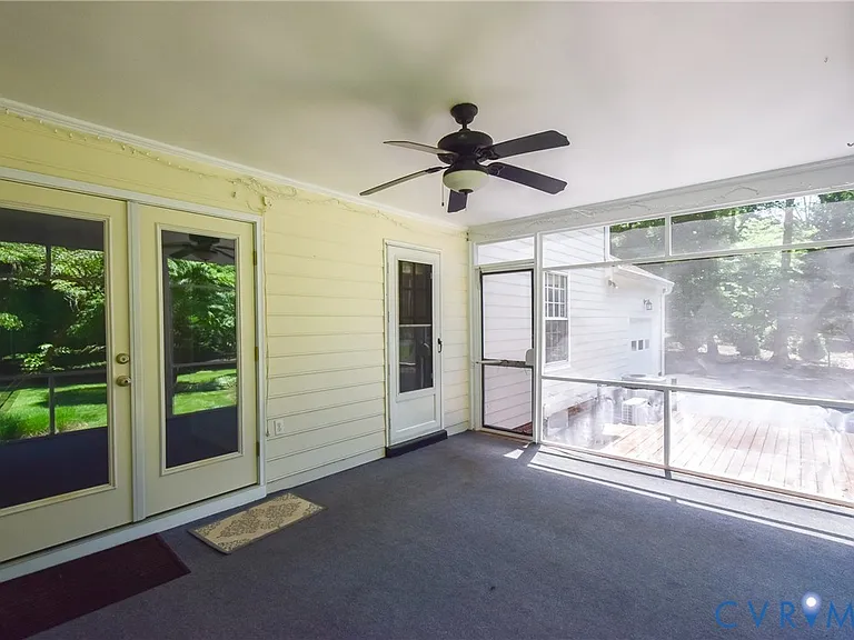 13921 Whitechapel Rd — Photo 29