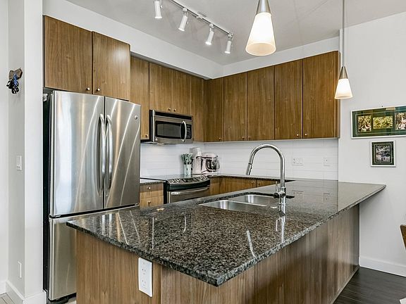 4th image of 250 Francis Way #412