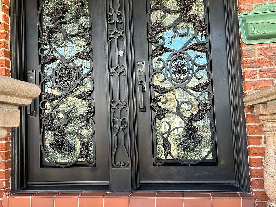 1st image of 173 Bay 47 St #2