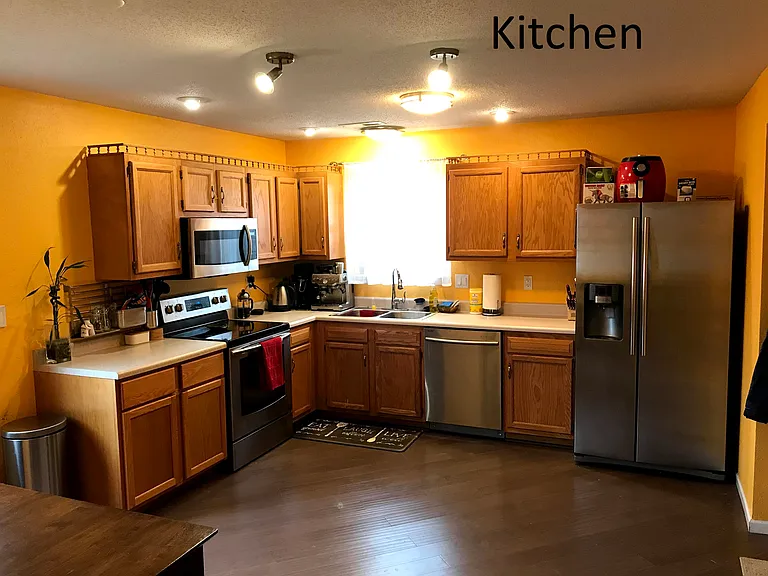 631 S Fridley Ct — Photo 3