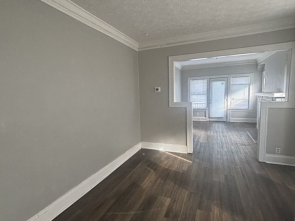 3rd image of 3320 E 139th St APT 3