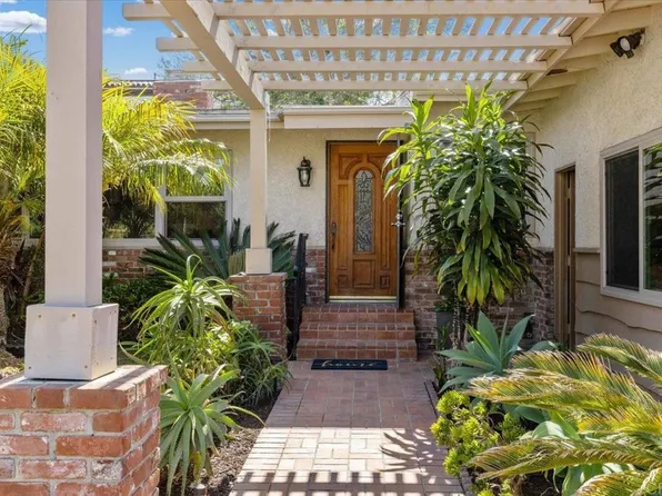 3230 Eureka Pl, Carlsbad, CA 92008
