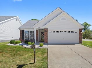1104 Norcrest Cir, O'Fallon, IL 62269