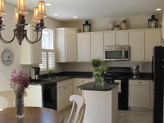 4th image of 435 Buteo Dr
