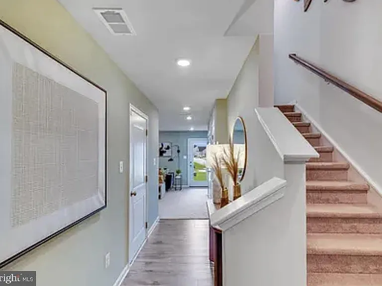 478 Seeback Dr — Photo 7