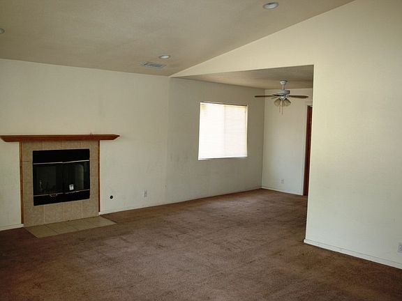2nd image of 28839 Alessandro Blvd