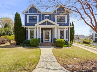 16 Plyler Dr, Greenville, SC 29617