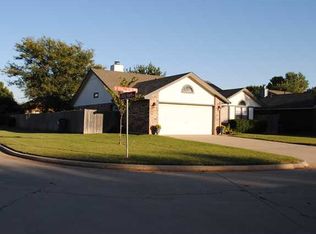 1058 N Ridgecrest Way, Mustang, OK 73064