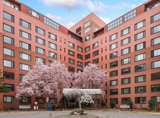 River Place Co-op, Arlington, VA 22209