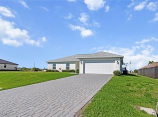 1129 NW 9th St, Cape Coral, FL 33993