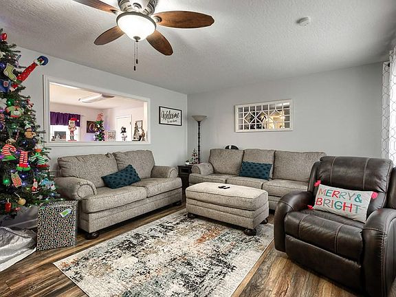 5th image of 2832 Christie Pl