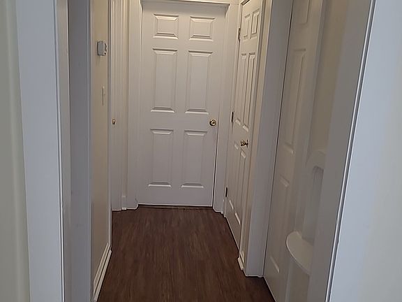 2nd image of 802 W Moore St