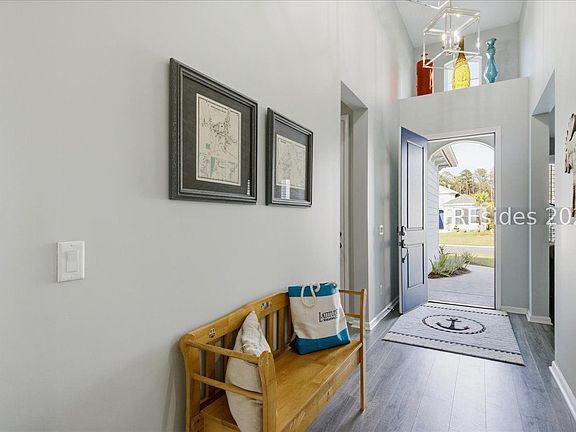 5th image of 1028 Good Life Way
