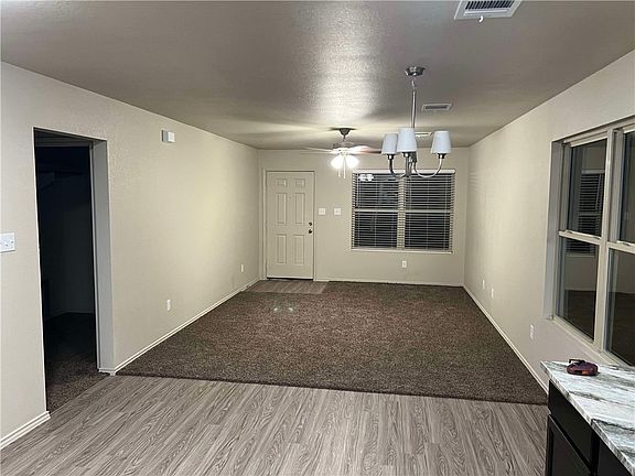 3rd image of 2121 Heritage Meadow Ln