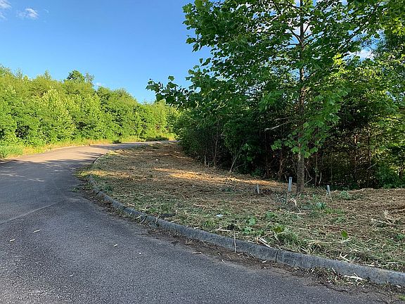 2nd image of 759 Marston Ln