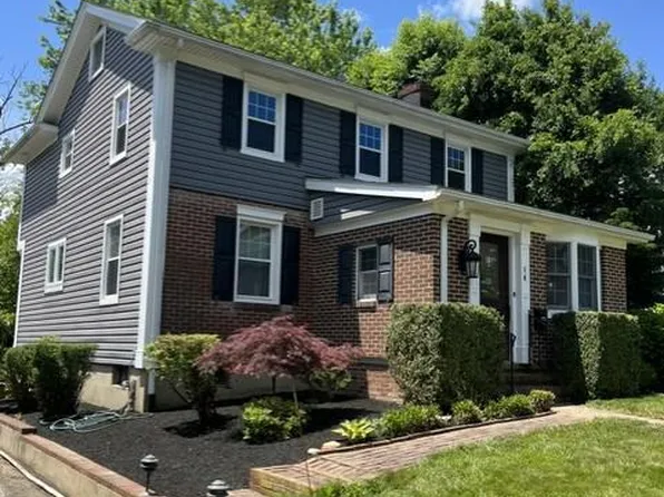 14 Hillside Rd, Claymont, DE 19703