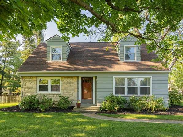 2701 Snouffer Rd, Columbus, OH 43235